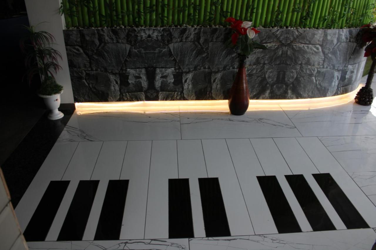 Hotel The Grand Piano - Best Business Hotel In Patan Εξωτερικό φωτογραφία
