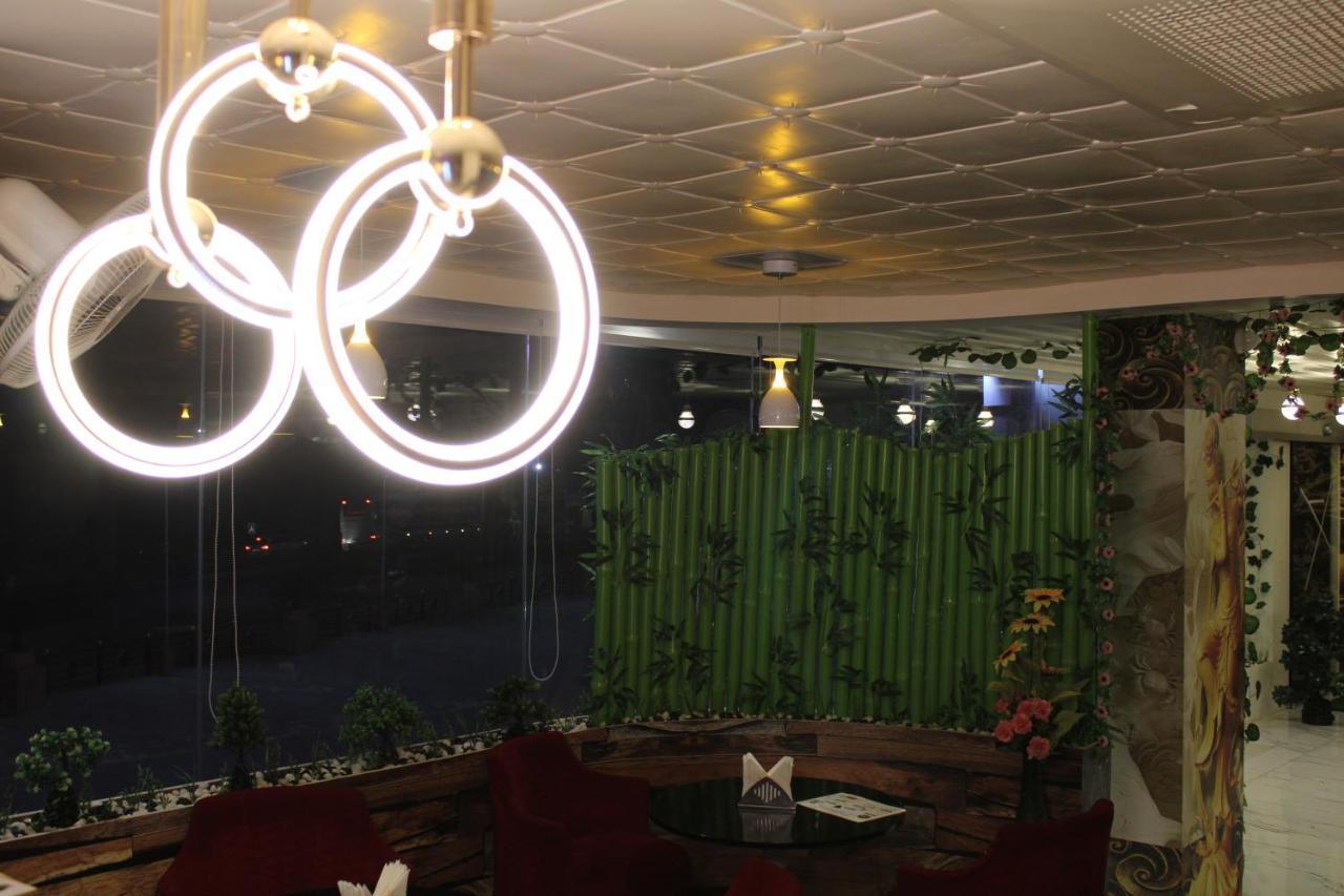 Hotel The Grand Piano - Best Business Hotel In Patan Εξωτερικό φωτογραφία