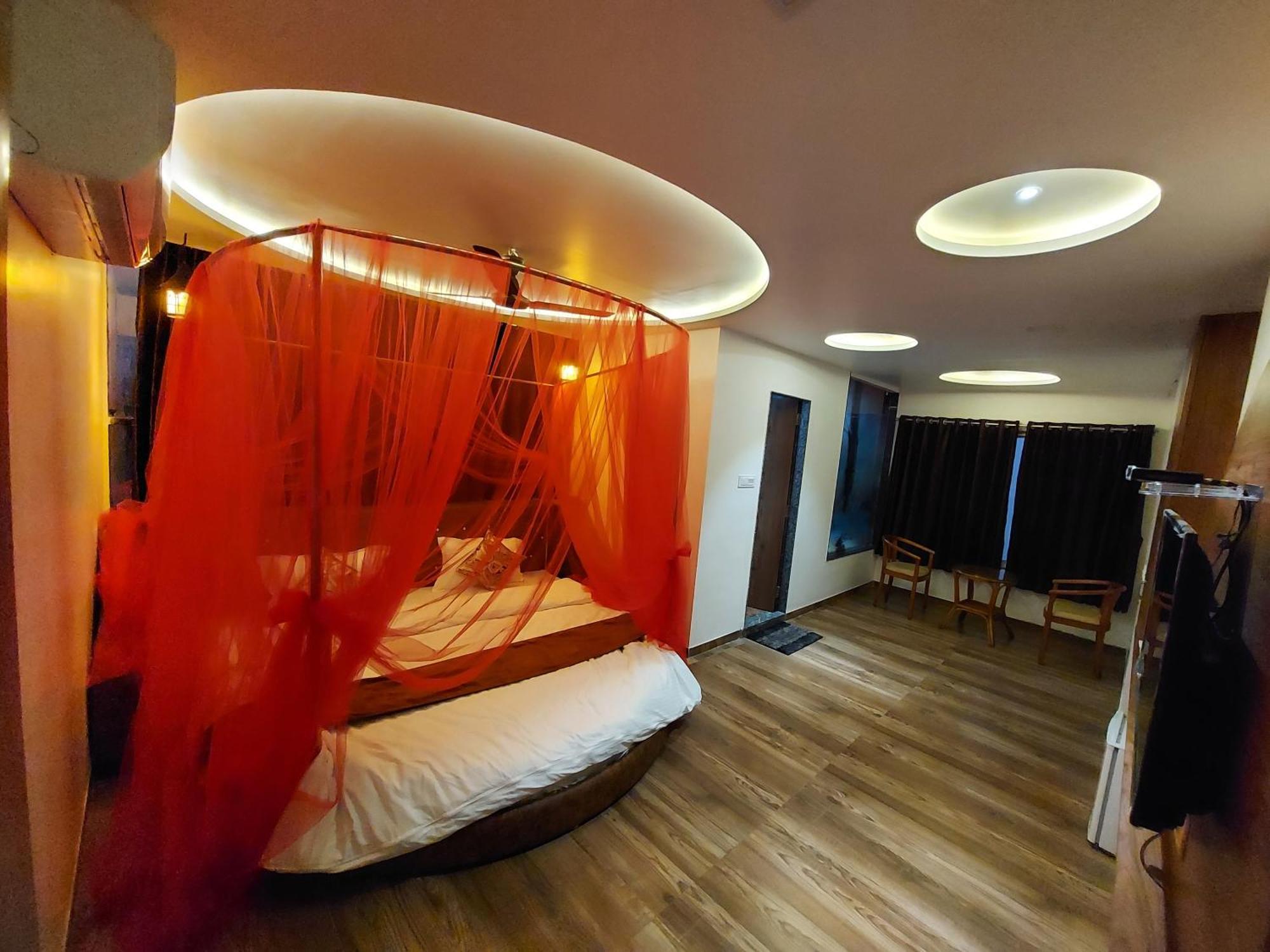 Hotel The Grand Piano - Best Business Hotel In Patan Εξωτερικό φωτογραφία